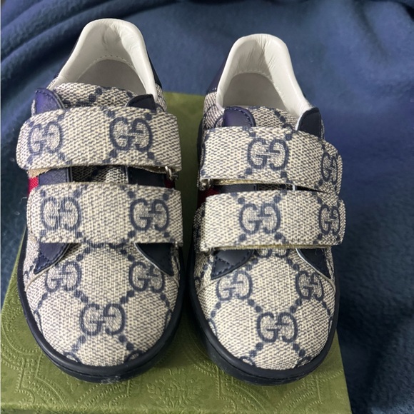 Gucci sneakers - Picture 1 of 9